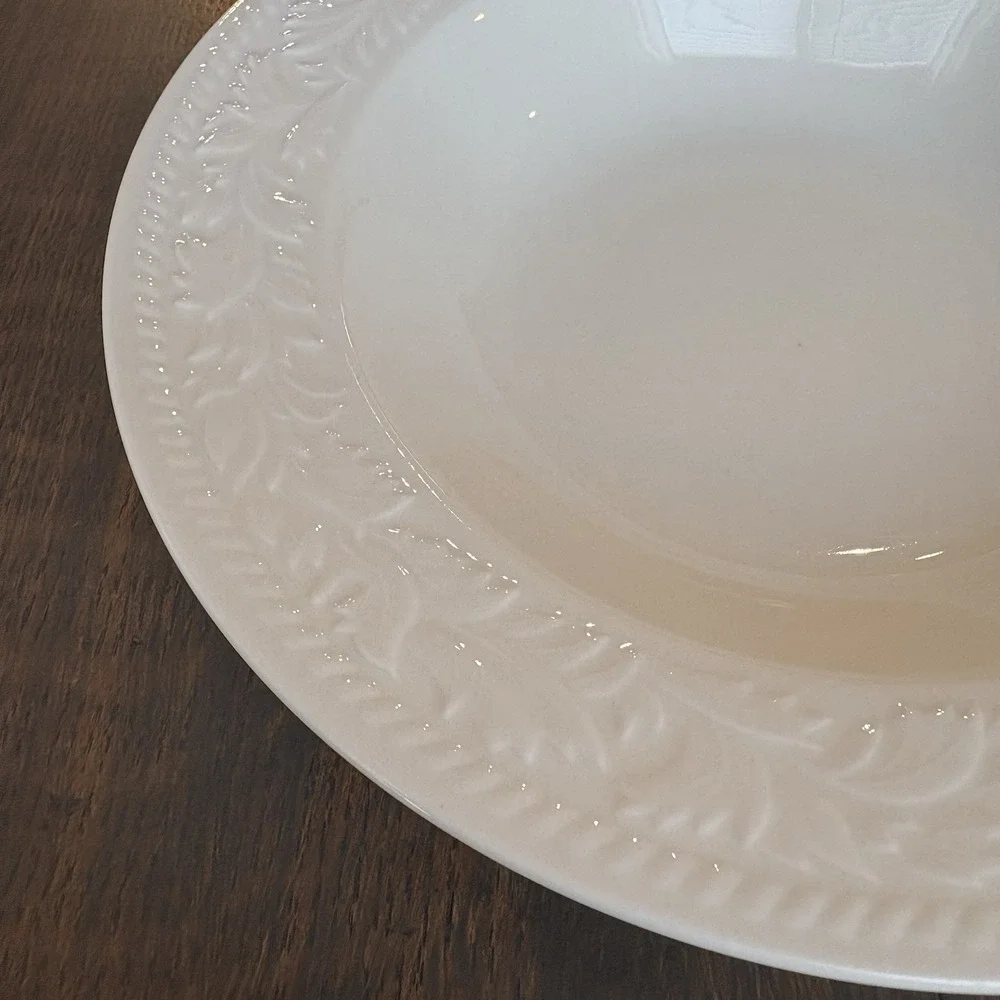 Sango GARLAND 8837 Embossed Scrolls Leaf Soup Bowl White Stoneware